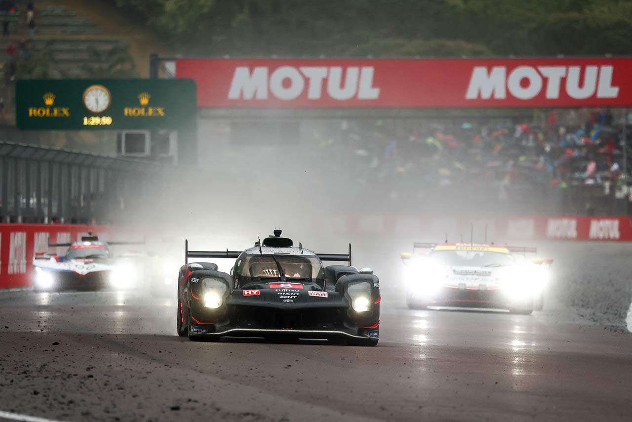 トヨタGR010ハイブリッド