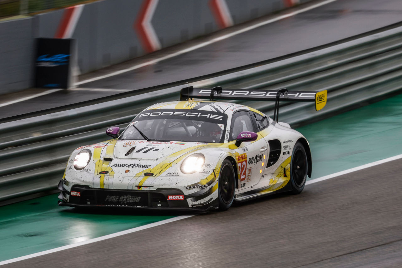 ベテランドライバーの経験を信じたWRTとリスクを避けたマンタイ。雨中のタイヤ選択がLMGT3上位の明暗分ける／WEC第2戦イモラ