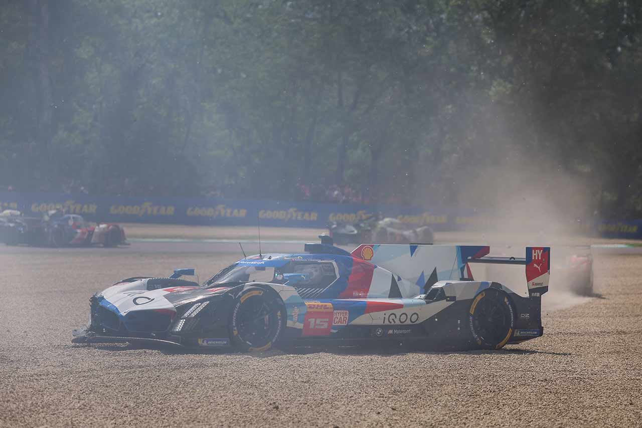 BMW Mハイブリッド V8