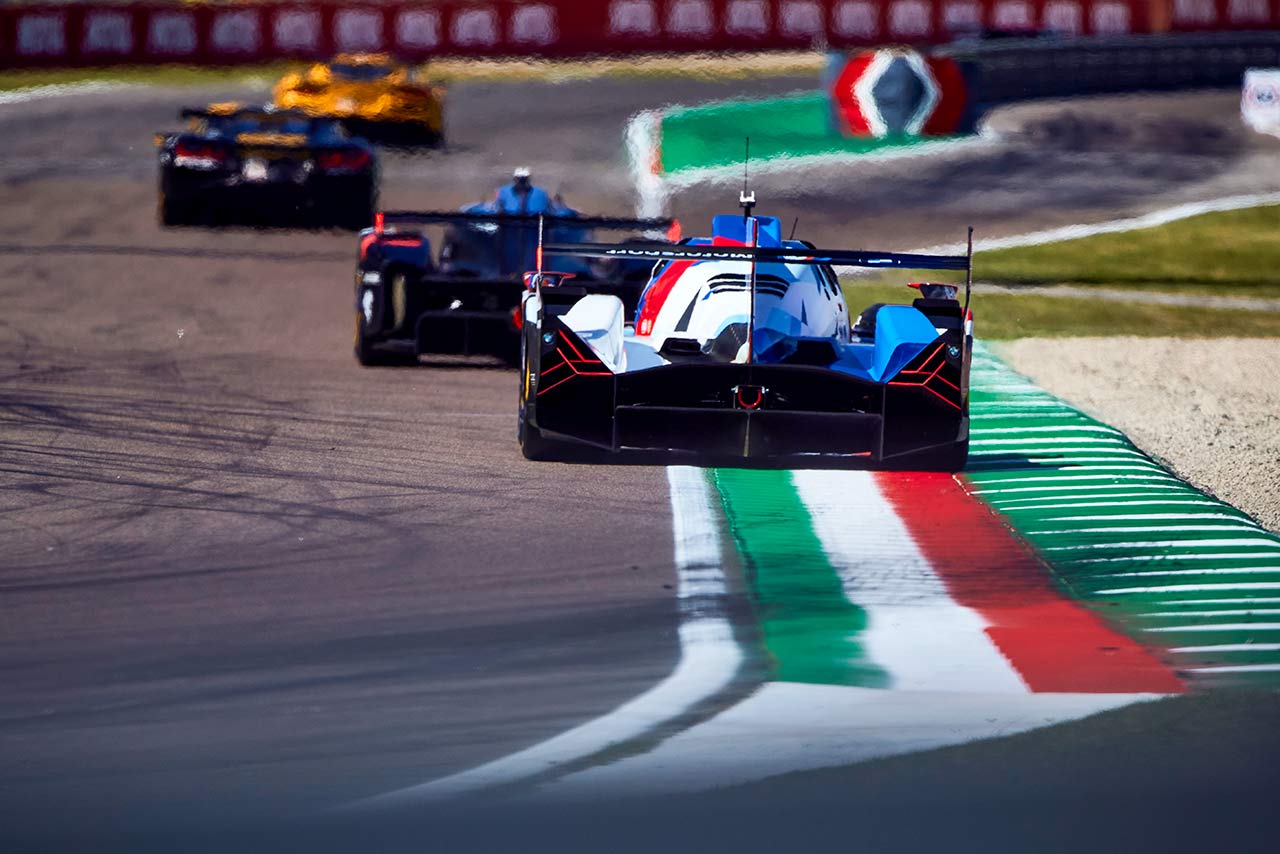 BMW Mハイブリッド V8