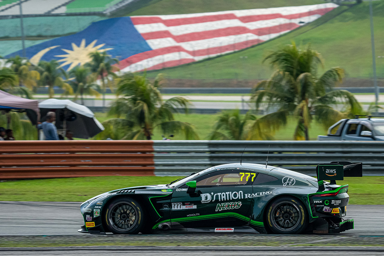 Dステーション・レーシング777号車アストンマーティン・バンテージAMR GT3（星野敏／藤井誠暢）