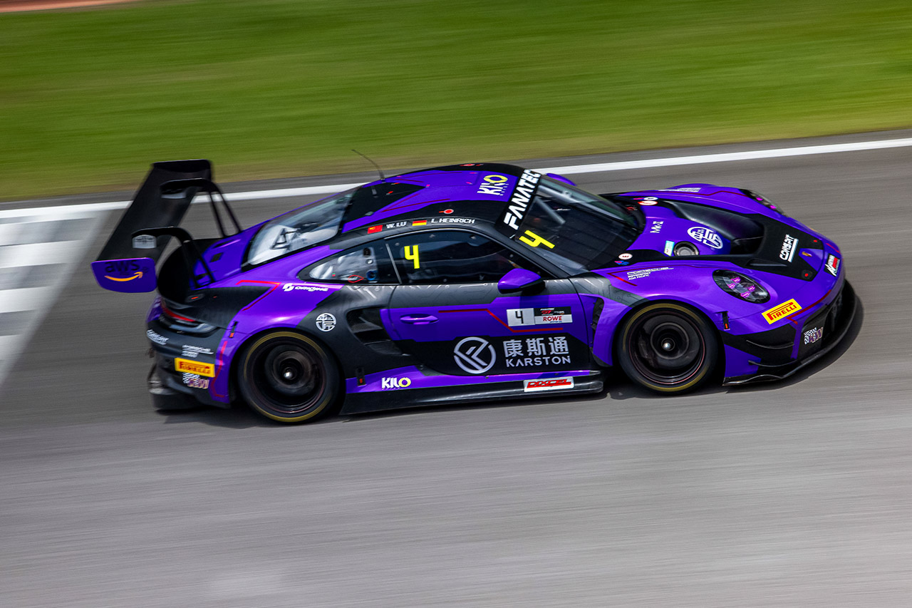 優勝を飾ったオリジン・モータースポーツ4号車ポルシェ911 GT3 R（992）（ルー・ウェイ／ラウリン・ハインリッヒ）