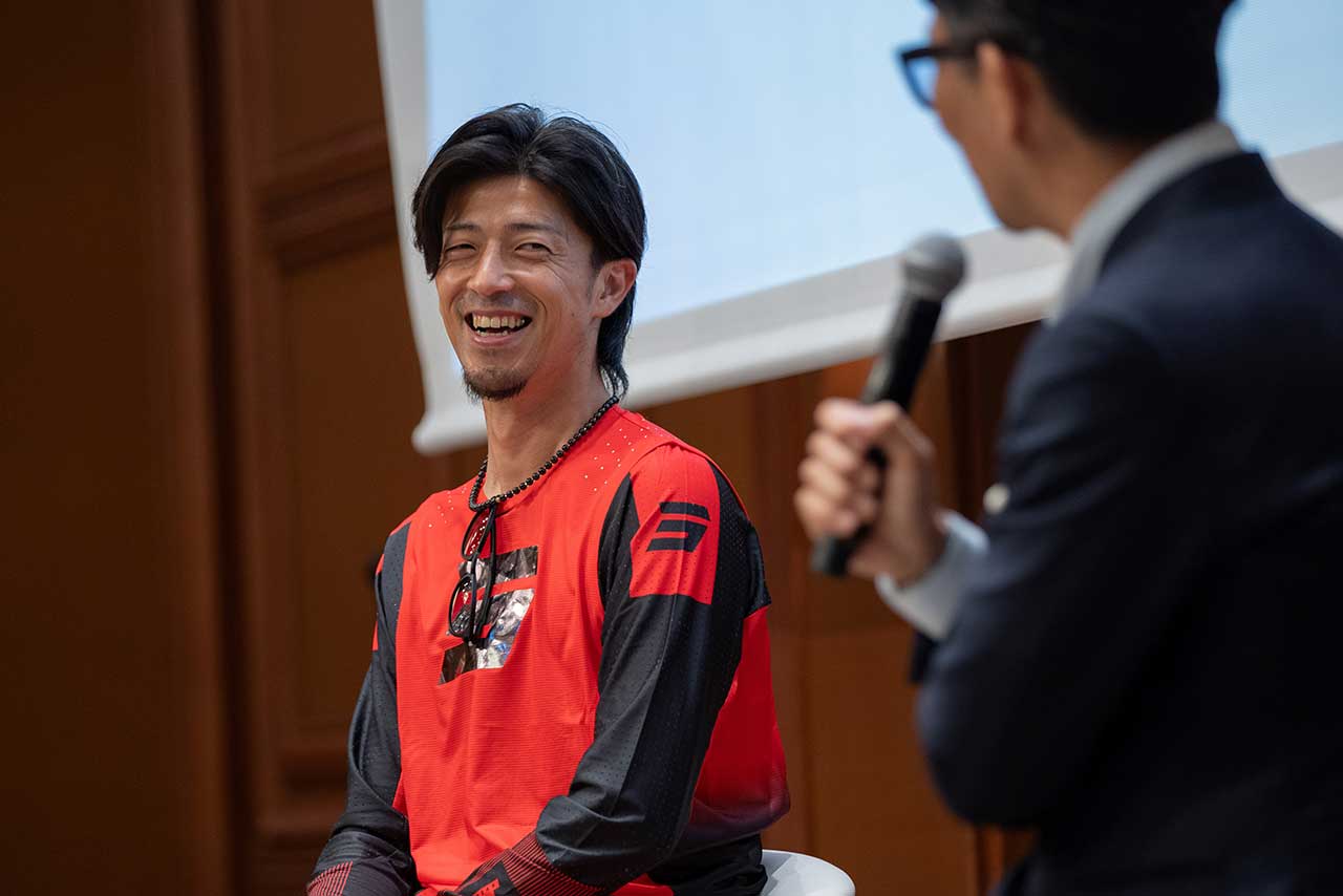 藤原慎也、2026年にダカールラリー挑戦へ「自分史上最大のプロジェクト。果てしない過酷な道を走破したい」