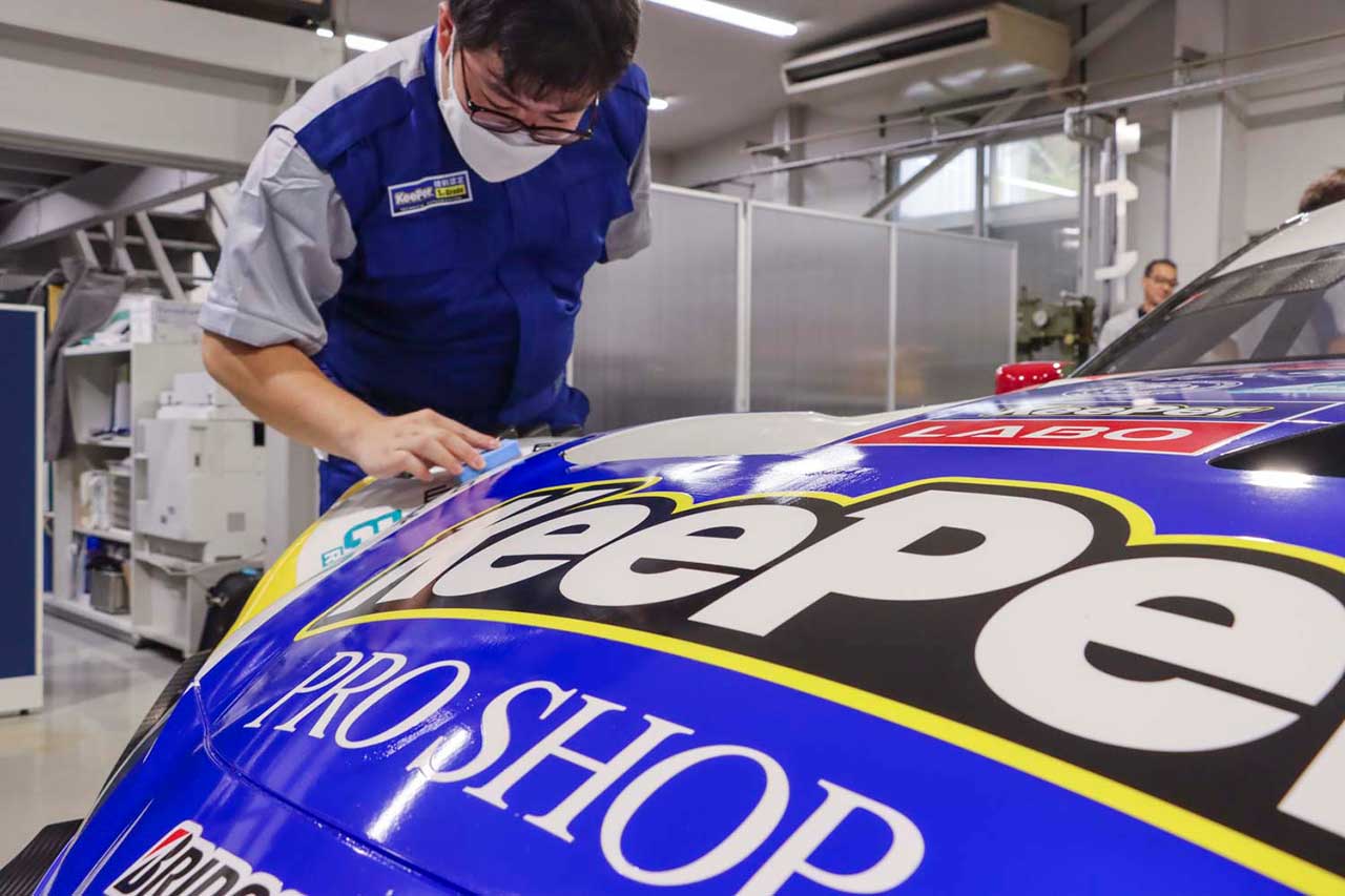 KeePer技研がスーパーGTでスポンサードする3台に『EXキーパー』を施工。ブランドをアピール