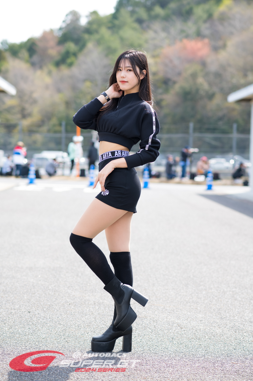 真木 しおり／ARTA GALS