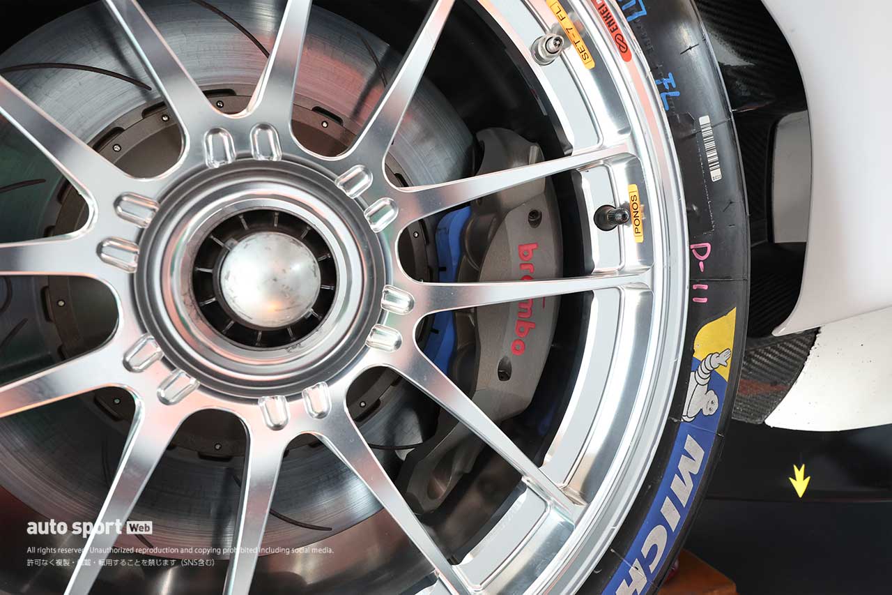 【GT300マシンフォーカス】最新フェラーリ296 GT3はまるでLMP3？　目指すはアンダー傾向を抑える“脚を動かす”クルマ作り