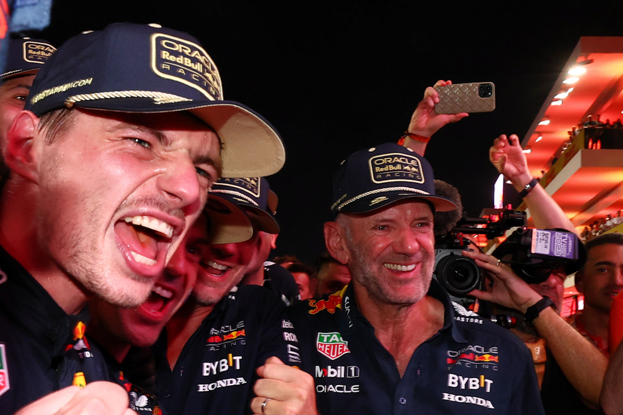 マックス・フェルスタッペンとエイドリアン・ニューウェイ（レッドブル）