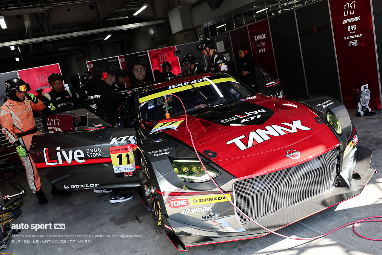 GAINER TANAX Z（富田竜一郎／石川京侍）