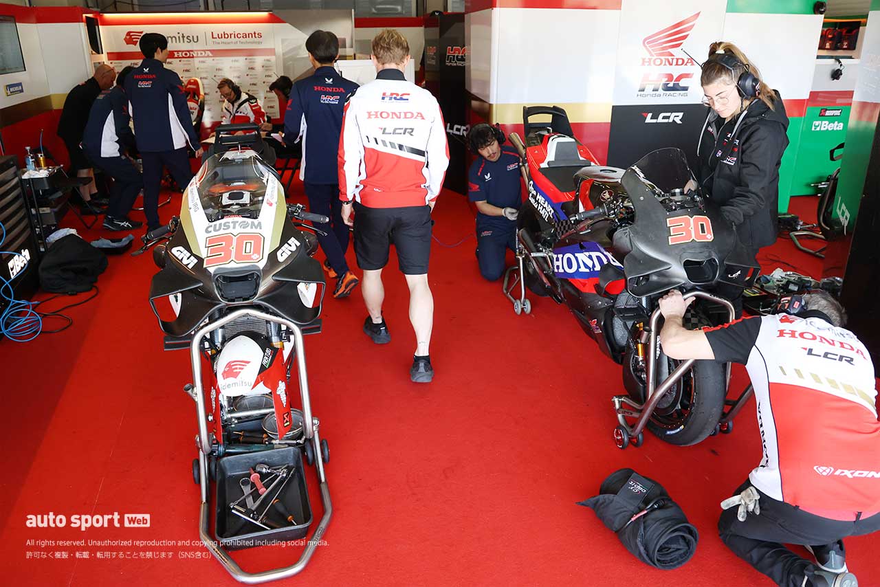 激変の空力パーツにも「変わらないと感じた」と中上。ホンダ勢4人に不評のバイクの次の一手は／MotoGPへレステスト
