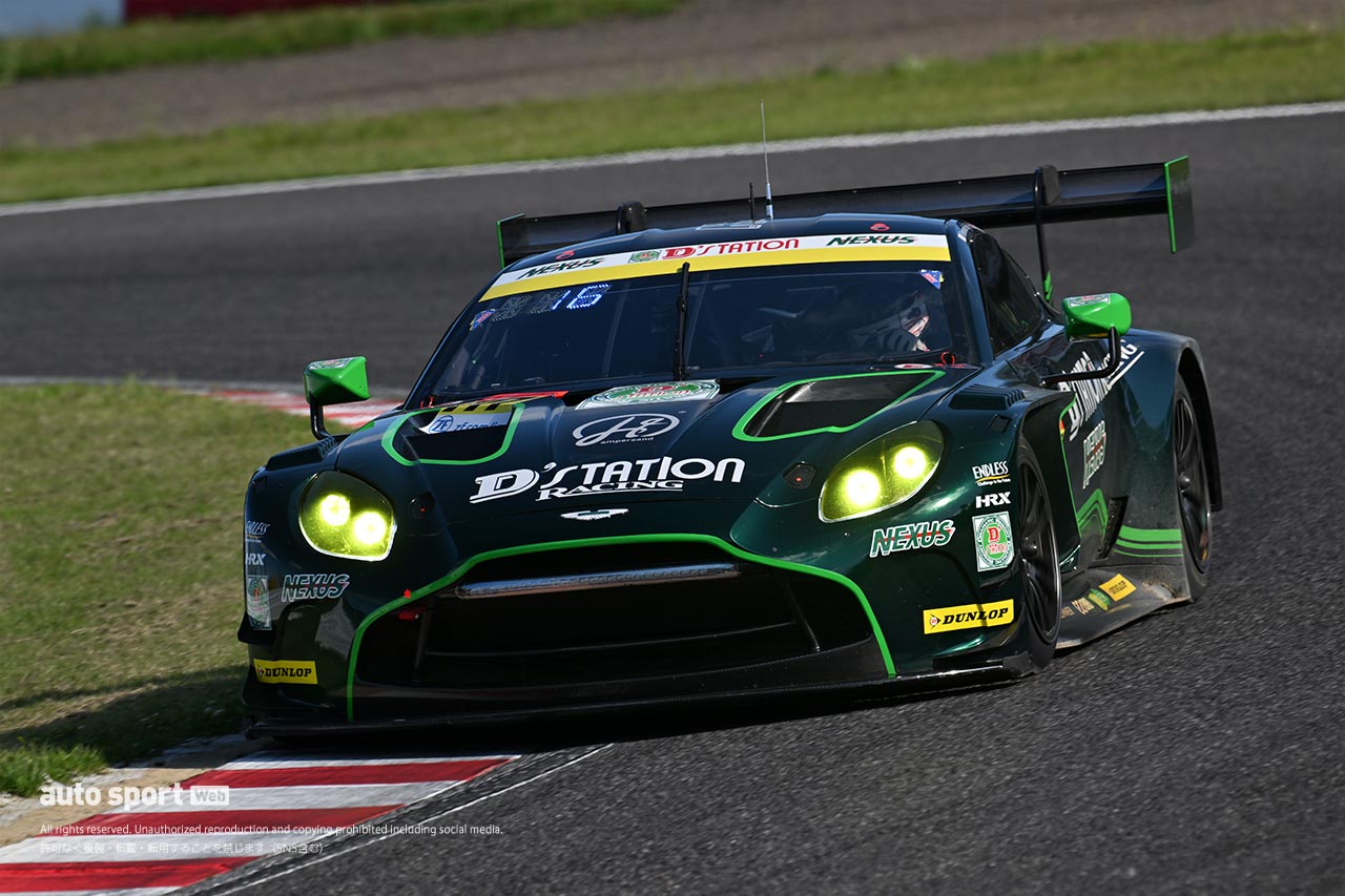 鈴鹿サーキットで19台が参加しGT300専有テストがスタート。初日はmuta Racing GR86 GTが最速