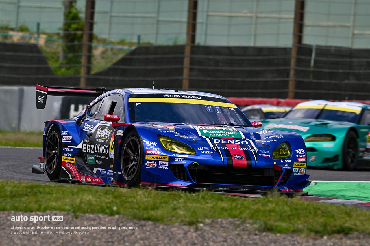 鈴鹿サーキットで19台が参加しGT300専有テストがスタート。初日はmuta Racing GR86 GTが最速