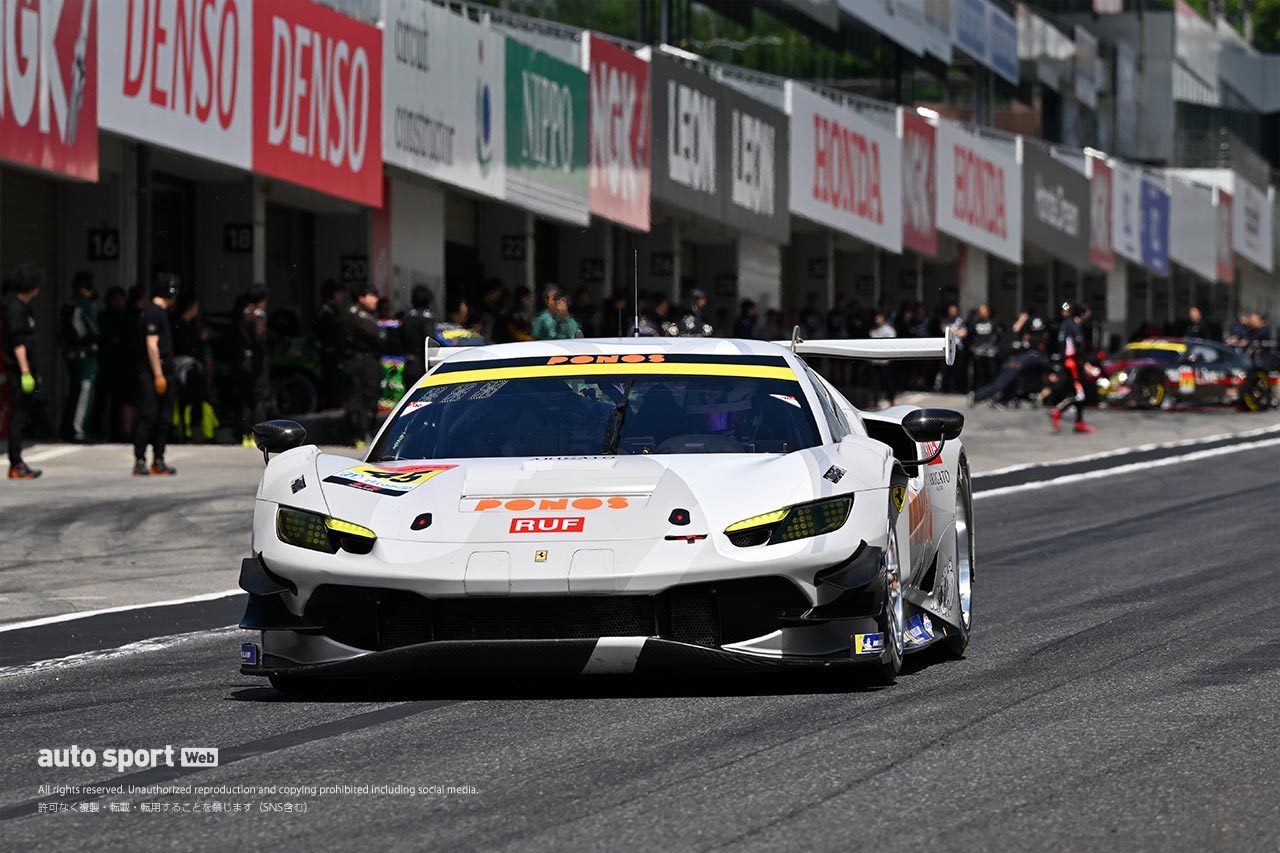 鈴鹿サーキットで19台が参加しGT300専有テストがスタート。初日はmuta Racing GR86 GTが最速