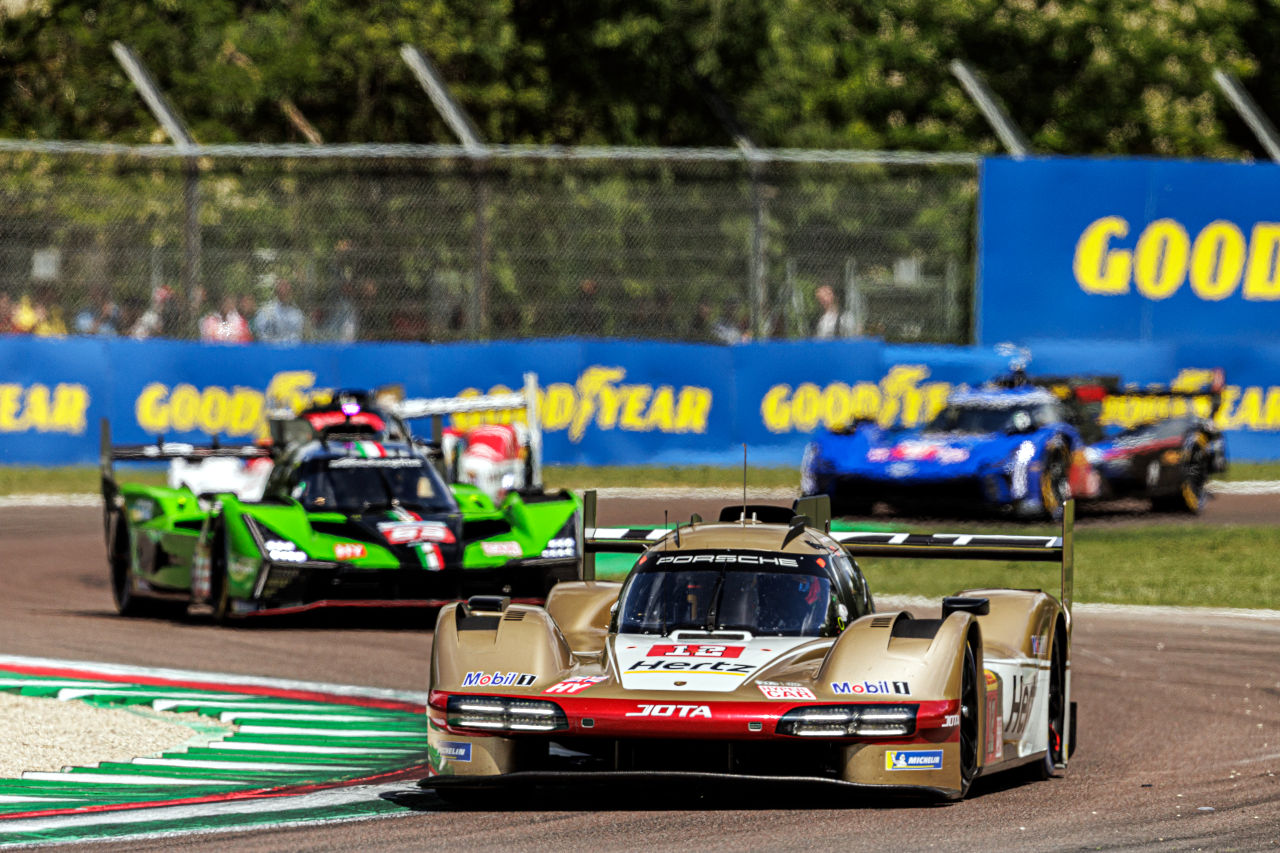 WECスパで12kg増もフェラーリの優勢性は「変わらない」とトヨタ技術ボス。ポルシェを加えた接戦を予想