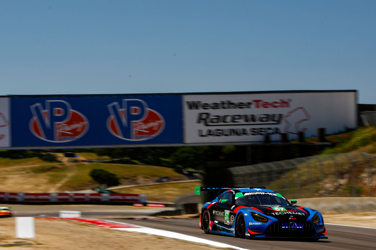 ポルシェ・ペンスキー、キャデラックの牙城を崩しIMSAラグナ・セカを制す。恐竜カラーの911がGTDプロ初優勝