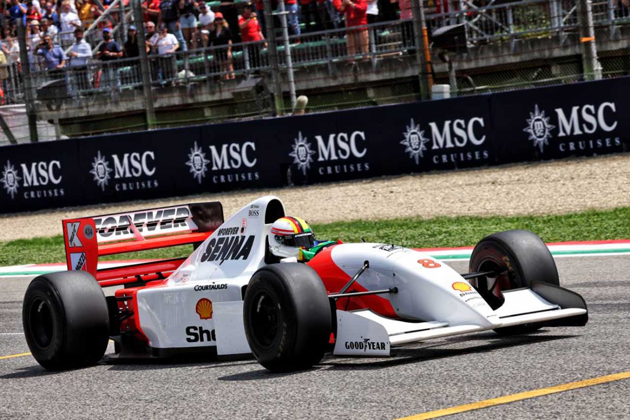 セバスチャン・ベッテル（マクラーレンMP4/8）