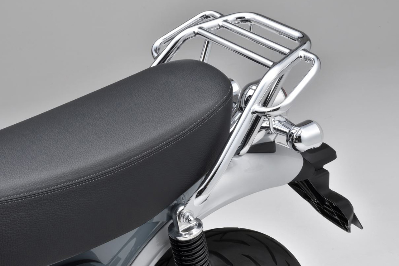 ホンダ、原付二種レジャーバイク『ダックス125』に落ち着いた“ブラック”を追加。2024年8月22日から発売