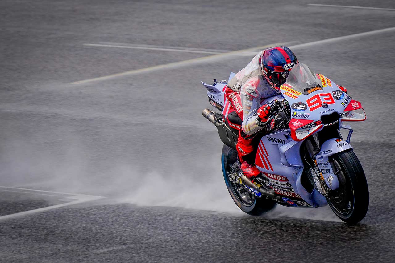 ウエットでKTMが上位に。ホンダは雨でも走行続行でマリーニが最多周回／MotoGPムジェロ公式テスト