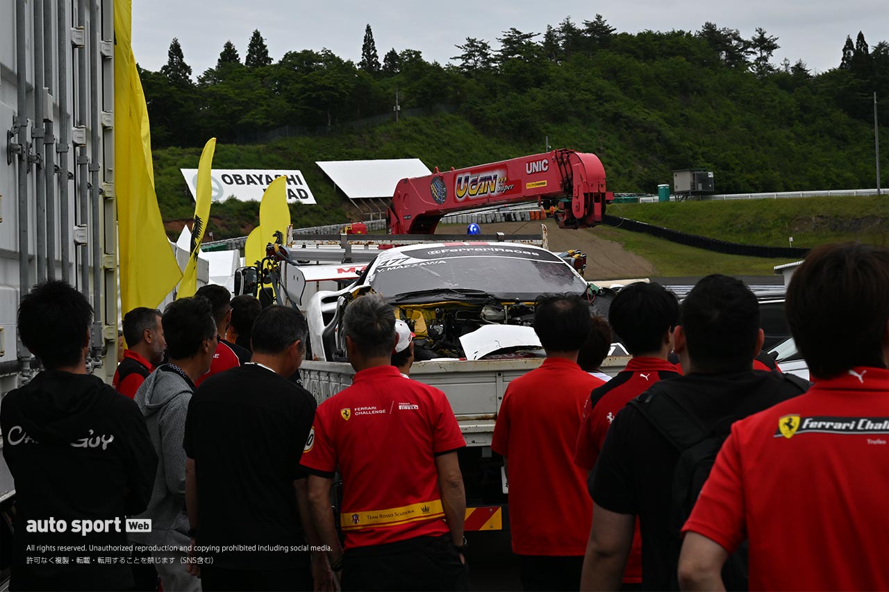 フェラーリチャレンジ第3ラウンドSUGOで前澤友作が激しくクラッシュ。搬送されるも意識あり