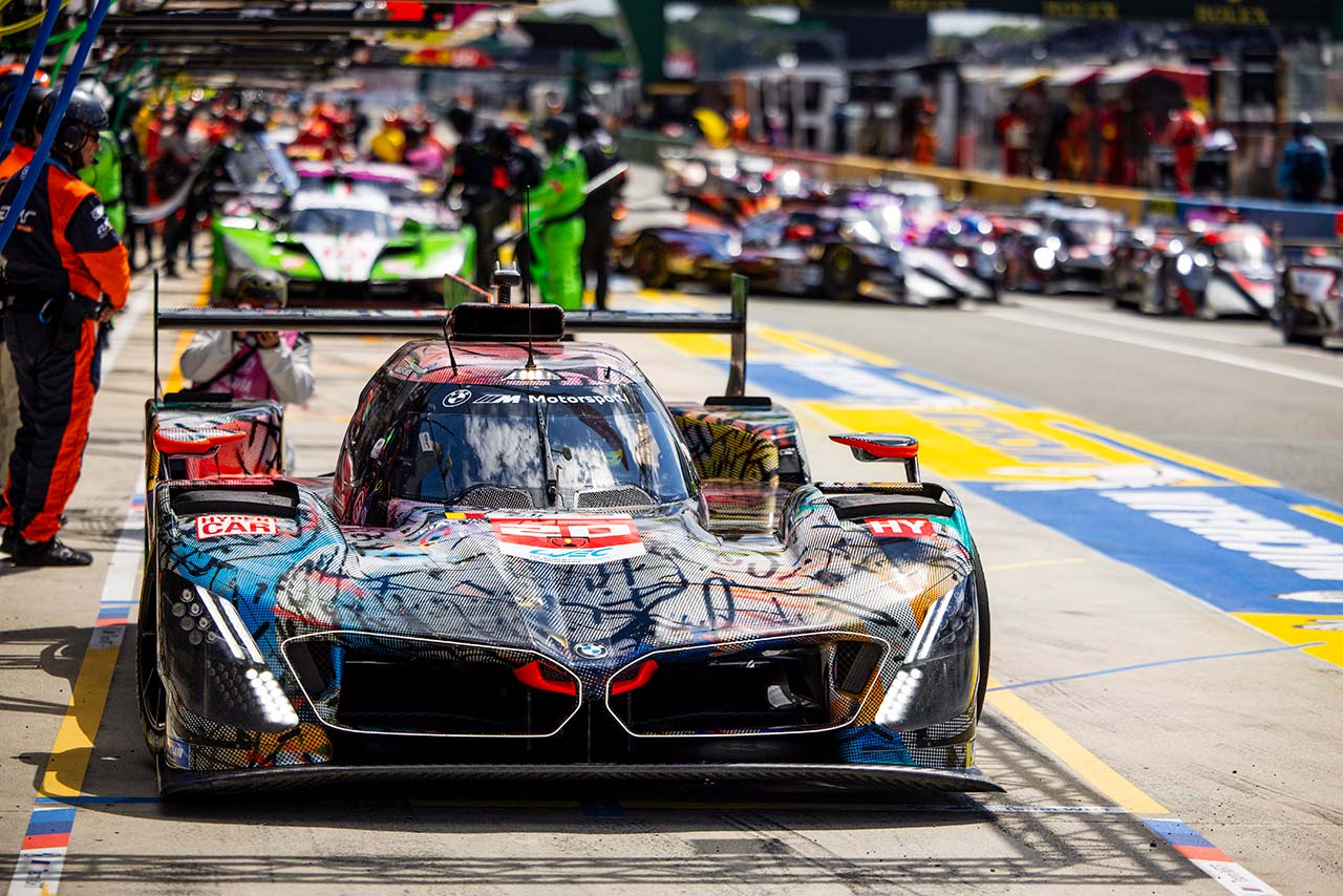 BMW Mハイブリッド V8