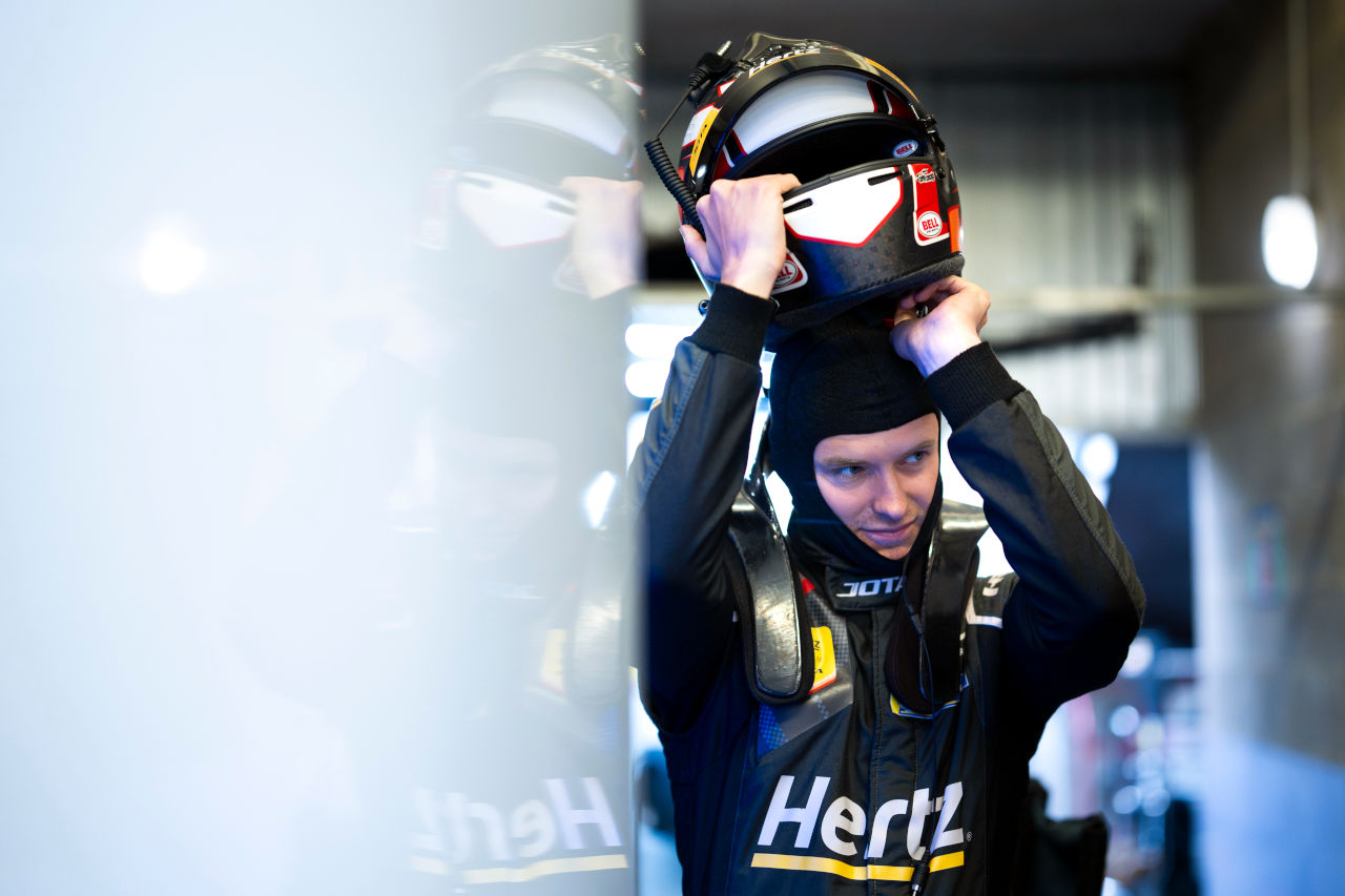 ハイパーポールに間に合うか？ JOTA、FP2でクラッシュした12号車のシャシーを交換へ／ル・マン24時間