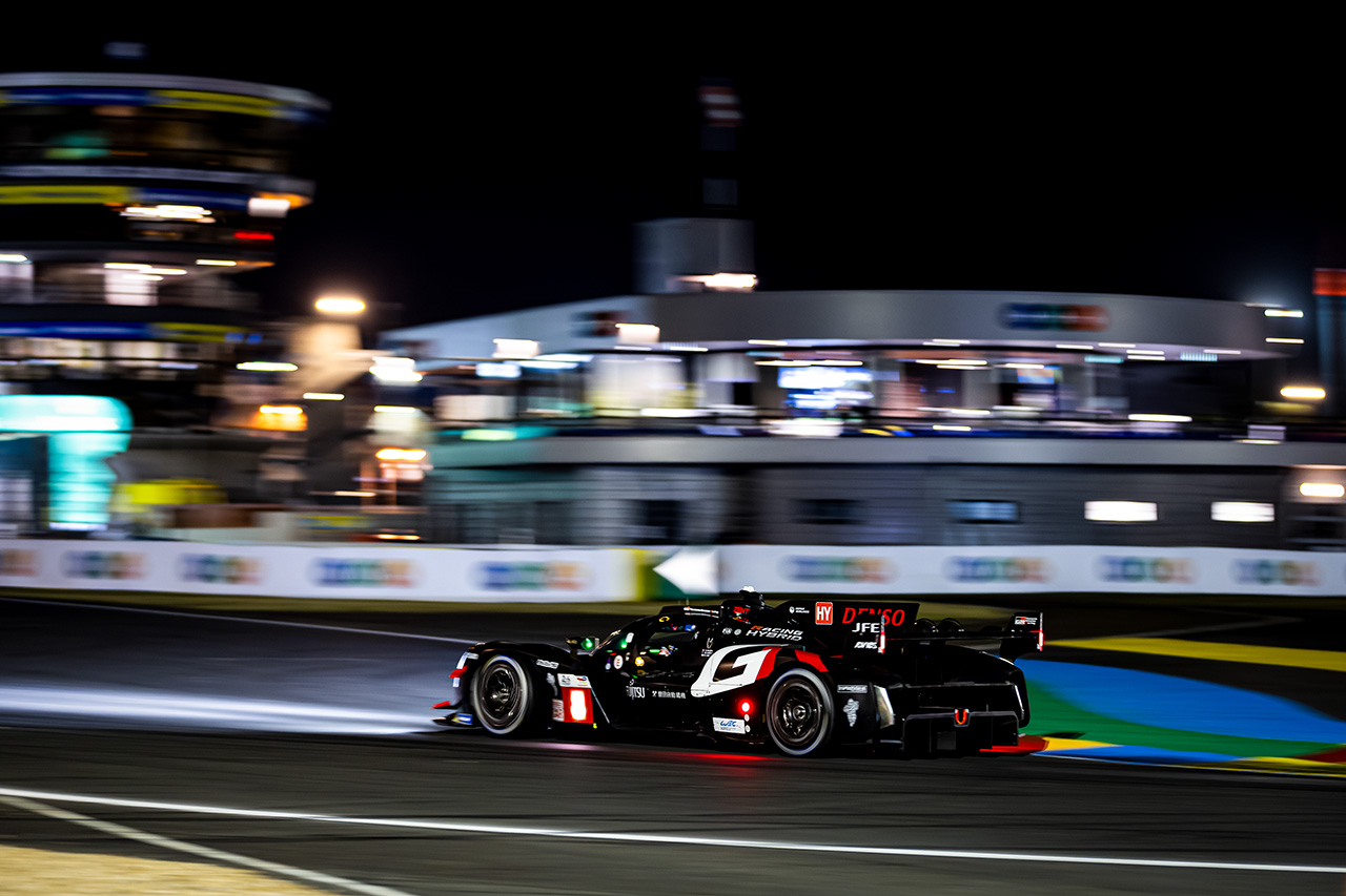 トヨタGR010ハイブリッド