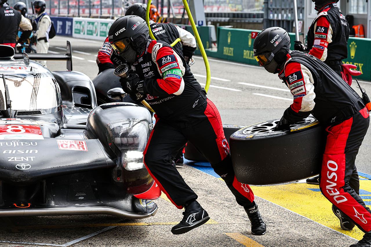 トヨタGR010ハイブリッド