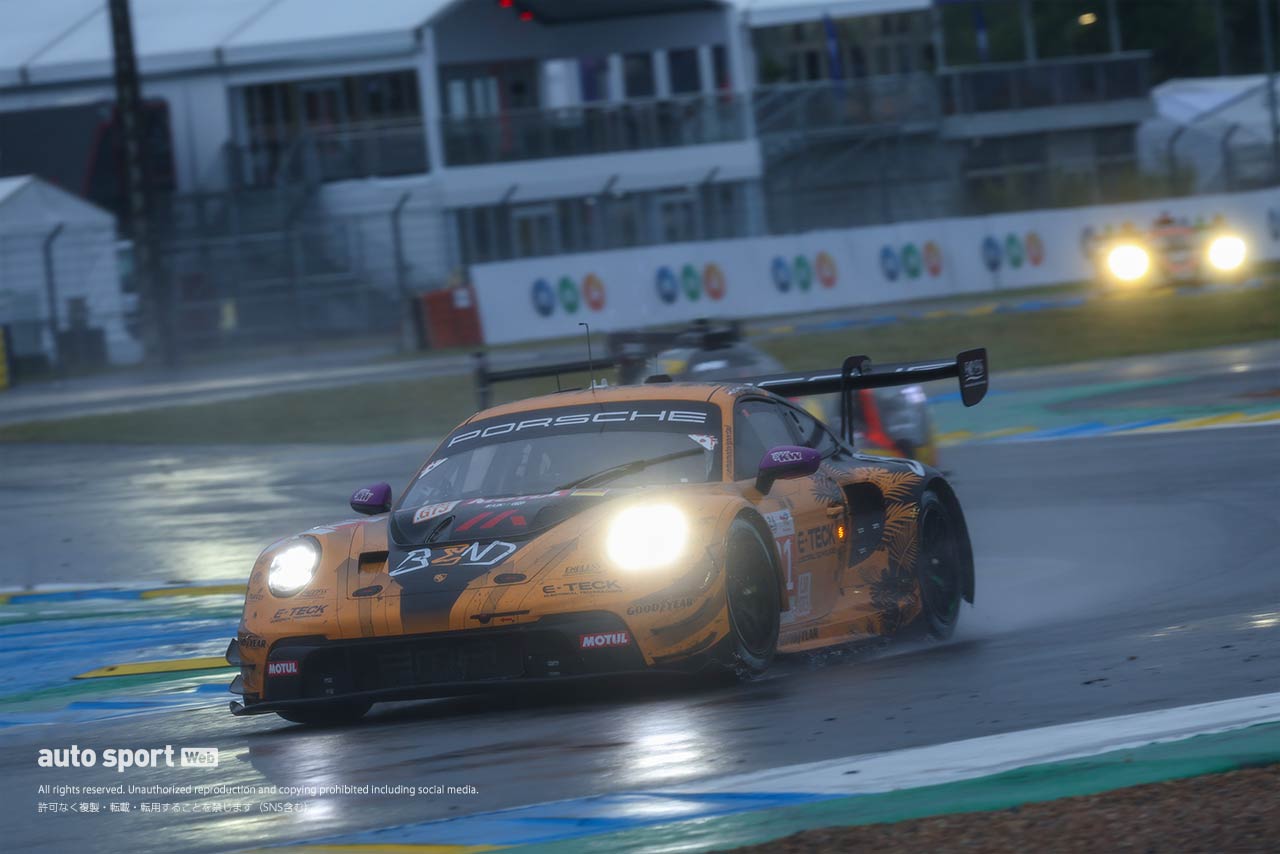 ポルシェ911 GT3 R