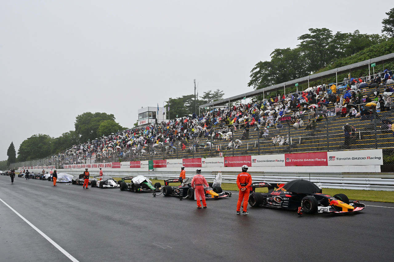 坪井翔「赤旗で終わるほど残念なことはない」 野尻智紀「この状況を避けることはできなかったか」【SF第3戦決勝会見】