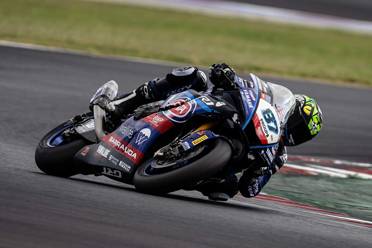 ヤマハ、レミー・ガードナーをMotoGP第9戦ドイツGPに代役で起用。欠場のリンスは右足と手首の手術完了