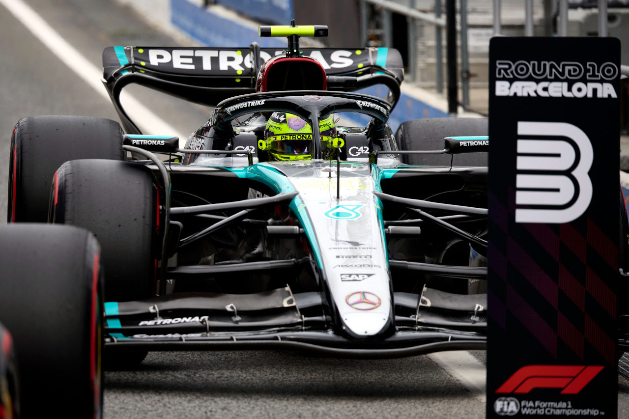 バイク好きのF1王者ハミルトンがMotoGPチームを買収するとのうわさ。早ければ2025年から参戦か