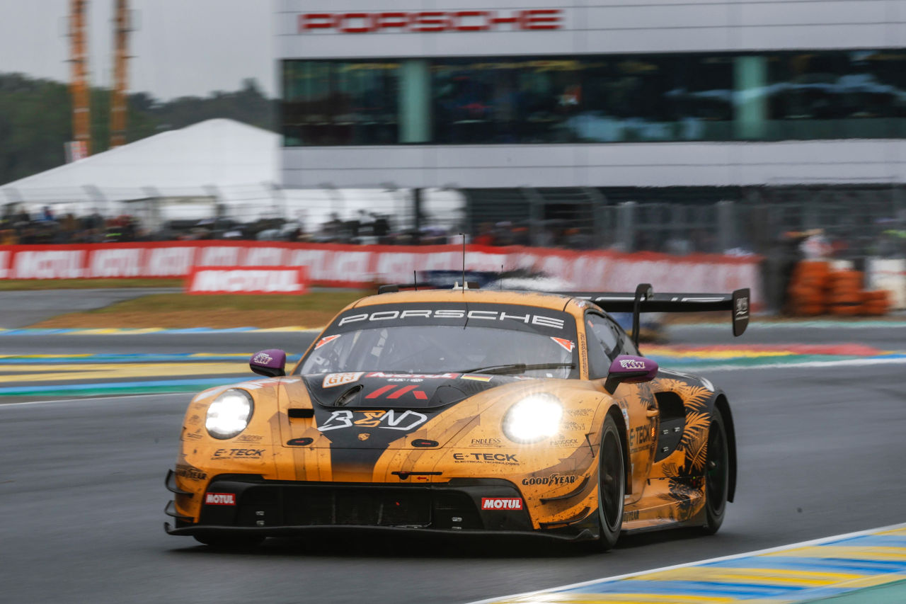 LMGT3もほぼ全車に調整加わる。WECサンパウロ用BoPでフォード、BMW、ランボが大幅重量増