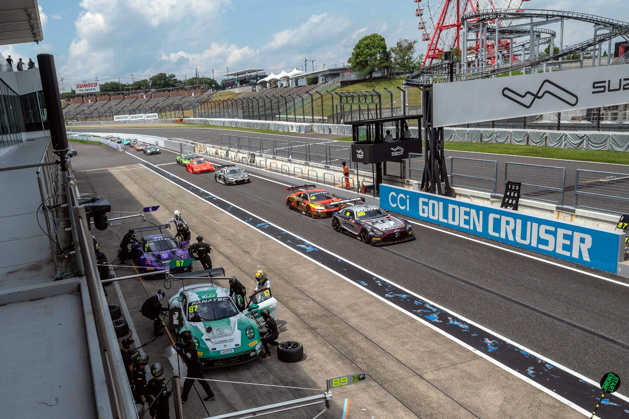 ニッサンGT-Rが2018年以来の勝利。GTWCアジア鈴鹿戦は5ZIGENとクライマックスAMGが優勝飾る