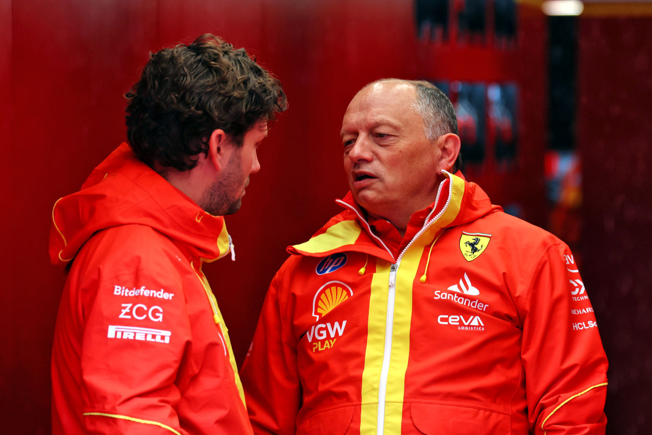 苦しい戦況が“避けられたはずのミス”に。フェラーリF1代表はルクレールを擁護／イギリスGP