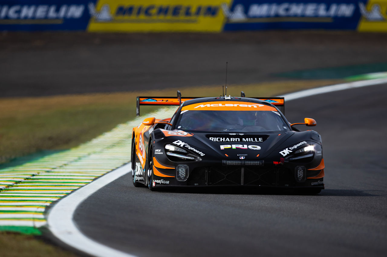 10年ぶりのWECブラジル戦が開幕。赤旗終了のFP1はトップ6に異なる6車種が並ぶ混戦模様