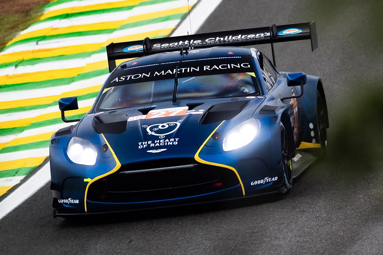 27号車アストンマーティン・バンテージAMR LMGT3（ハート・オブ・レーシングチーム）