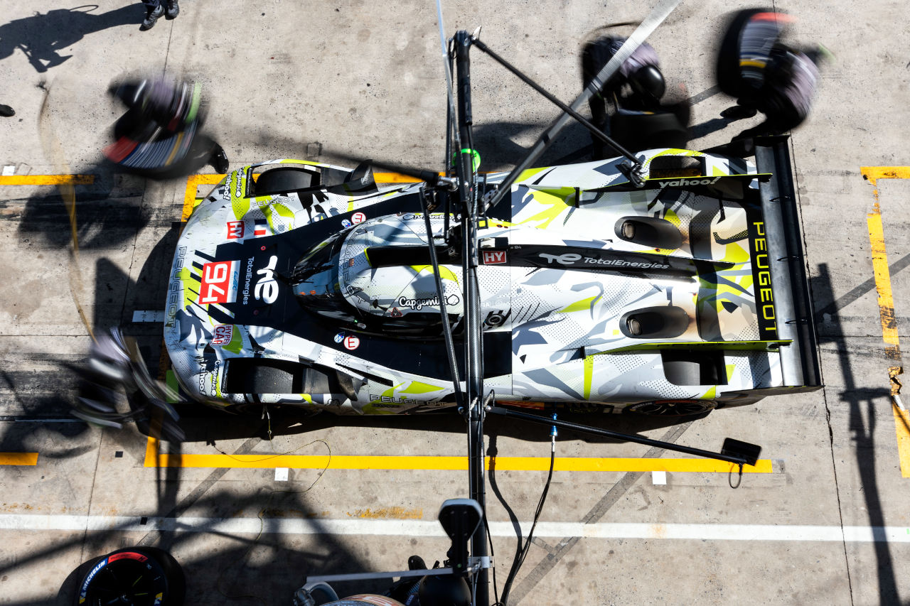 プジョー、17番手から8位入賞。改良型『9X8』の最高位更新もペースに課題「速くないなら賢く走るしかない」