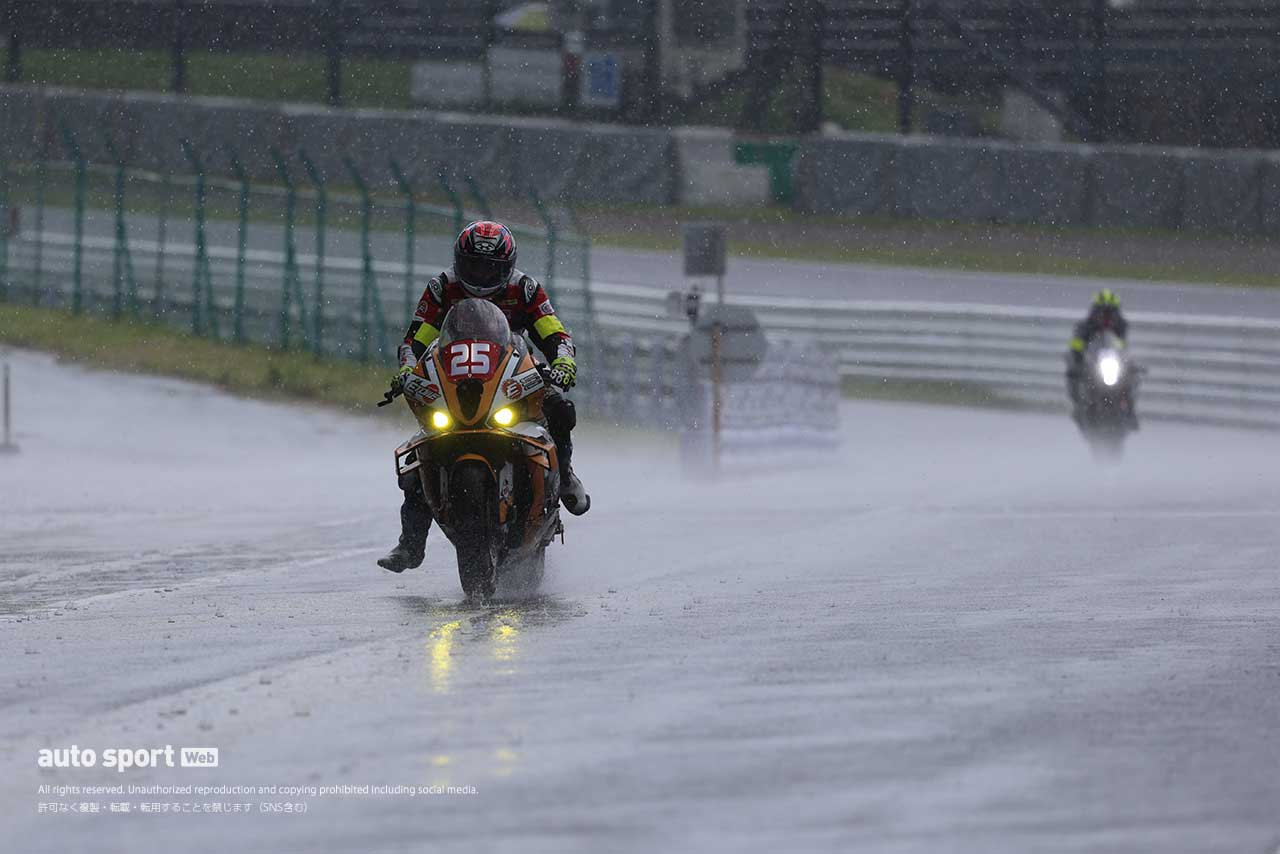 BMW×サクラ／ザルコの肘擦り跡／大事な食事文化【鈴鹿8耐 テスト日Topics】