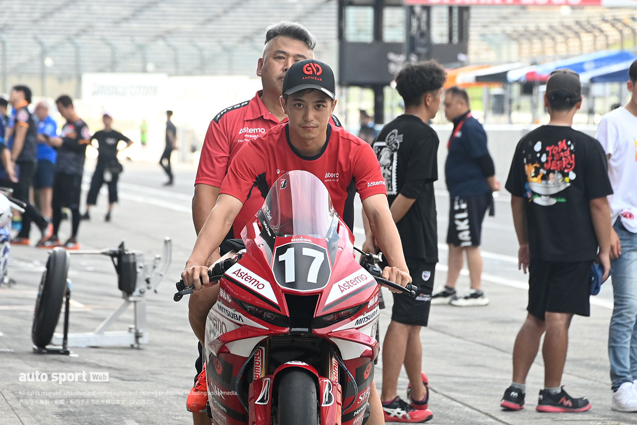 体制新たに表彰台を目標に掲げるAstemo Honda Dream SI Racing。「上げ幅があるから心配はしていない」と野左根／鈴鹿8耐