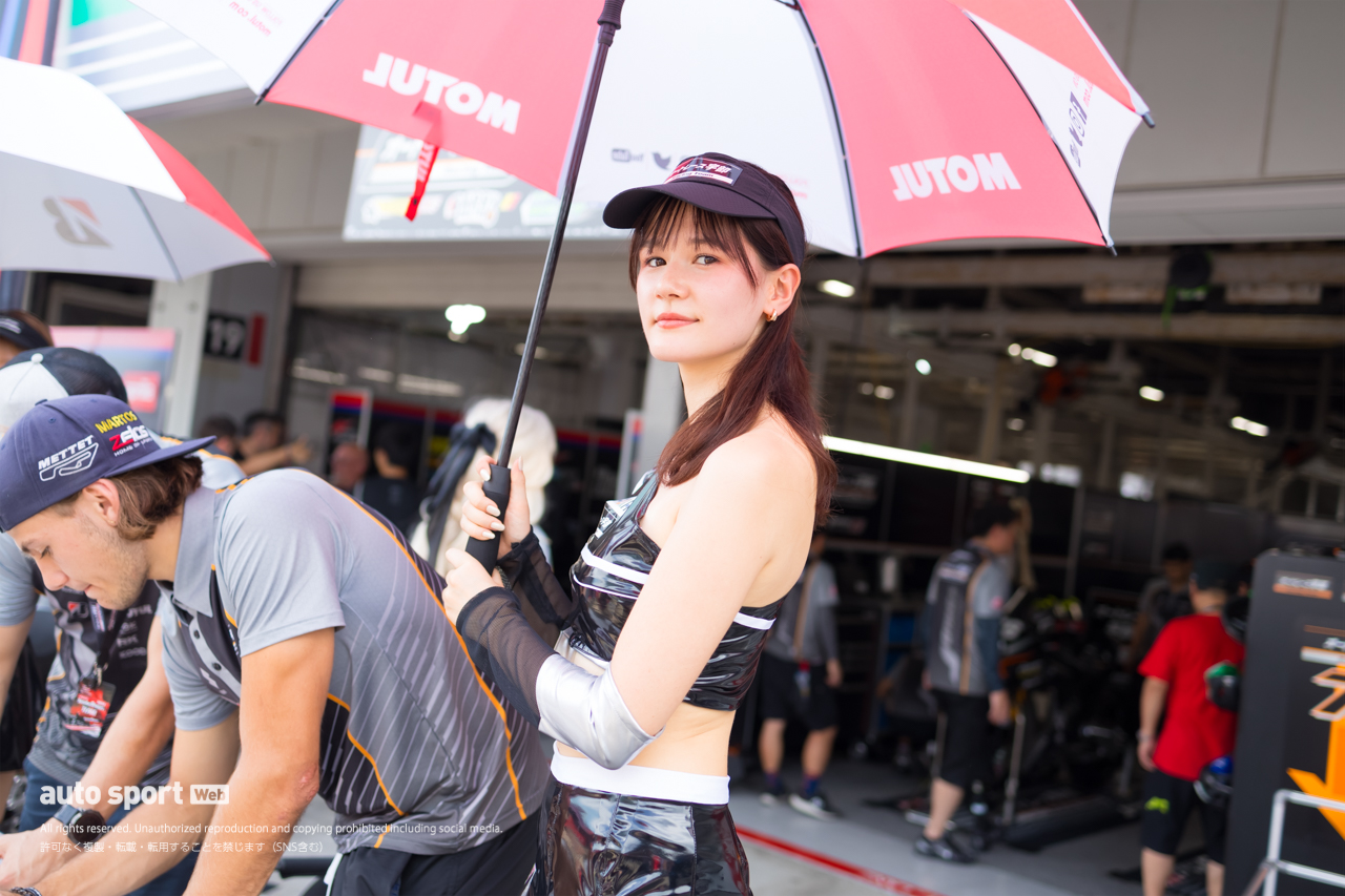 【ギャラリー】鈴鹿8耐のピットウォークを彩るレースクイーン／レースアンバサダー