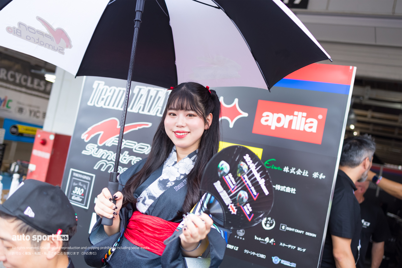 【ギャラリー】鈴鹿8耐のピットウォークを彩るレースクイーン／レースアンバサダー