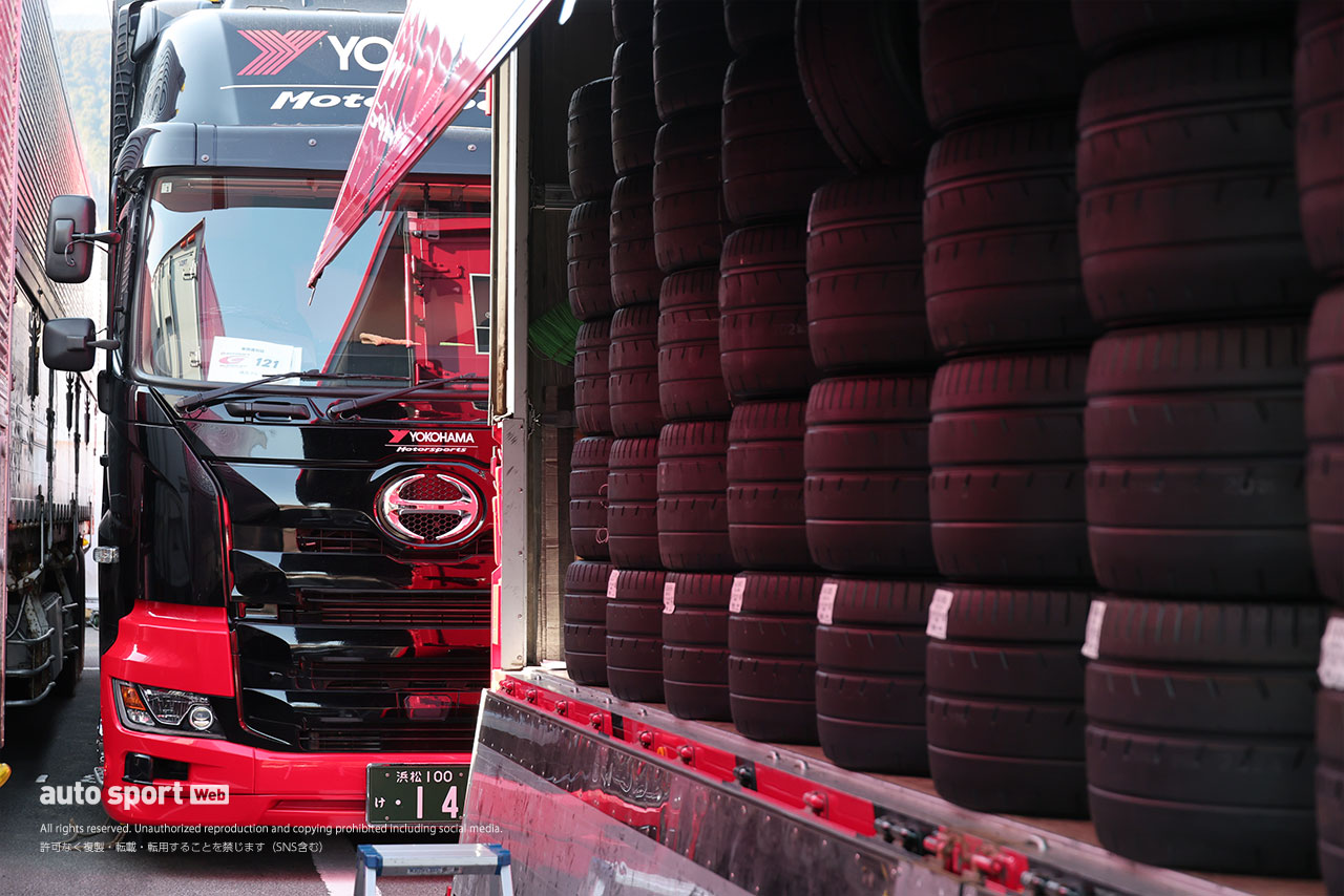 2024スーパーGT第3戦鈴鹿　ヨコハマタイヤのトレーラー