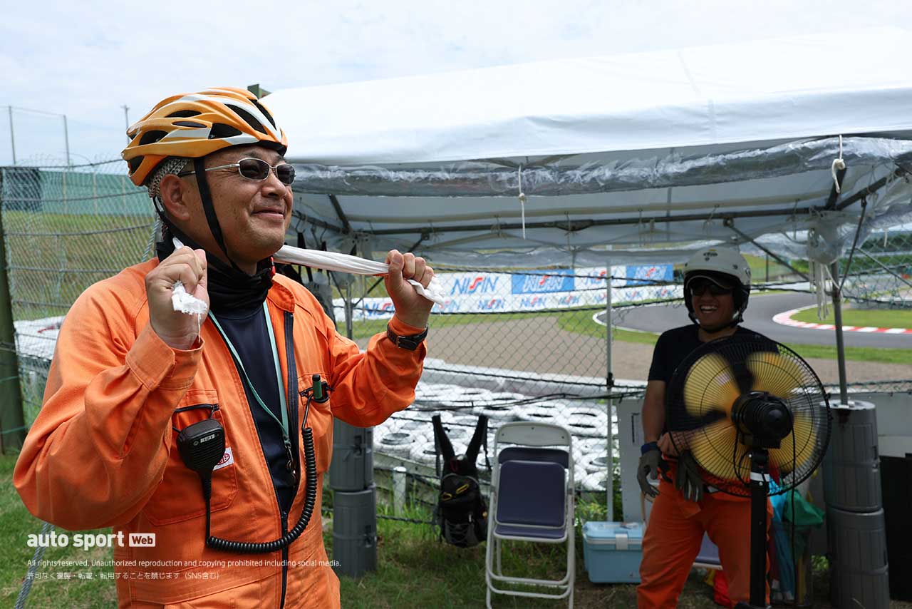 【ブログ】『暑さ×熱さ』を乗り切る秘訣、ライダーからオフィシャルまで。ちょびっとナツノキオク／カメラマンから見た鈴鹿8耐2024
