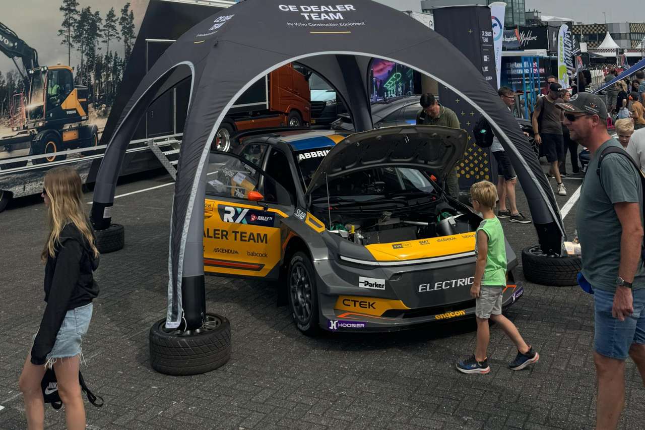 クルサードにアブリングも。9万5000人を集めた『ジャックス・レーシング・デイ』にRX1e登場／WorldRX