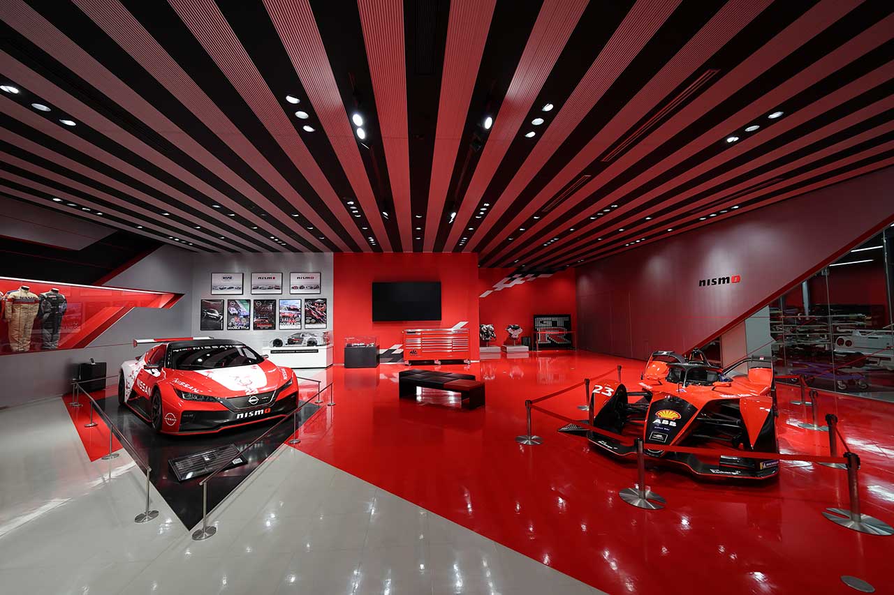 【夏のスーパーGT企画／前編】初公開！　NMC／NISMOファクトリー潜入。『ワークス』の凄みは会議にあった