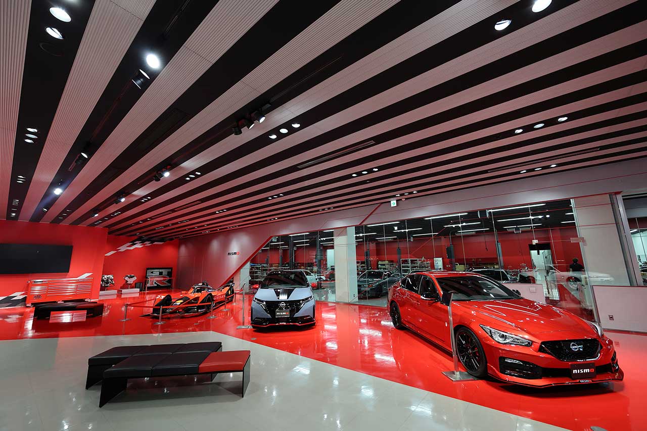 【夏のスーパーGT企画／前編】初公開！　NMC／NISMOファクトリー潜入。『ワークス』の凄みは会議にあった