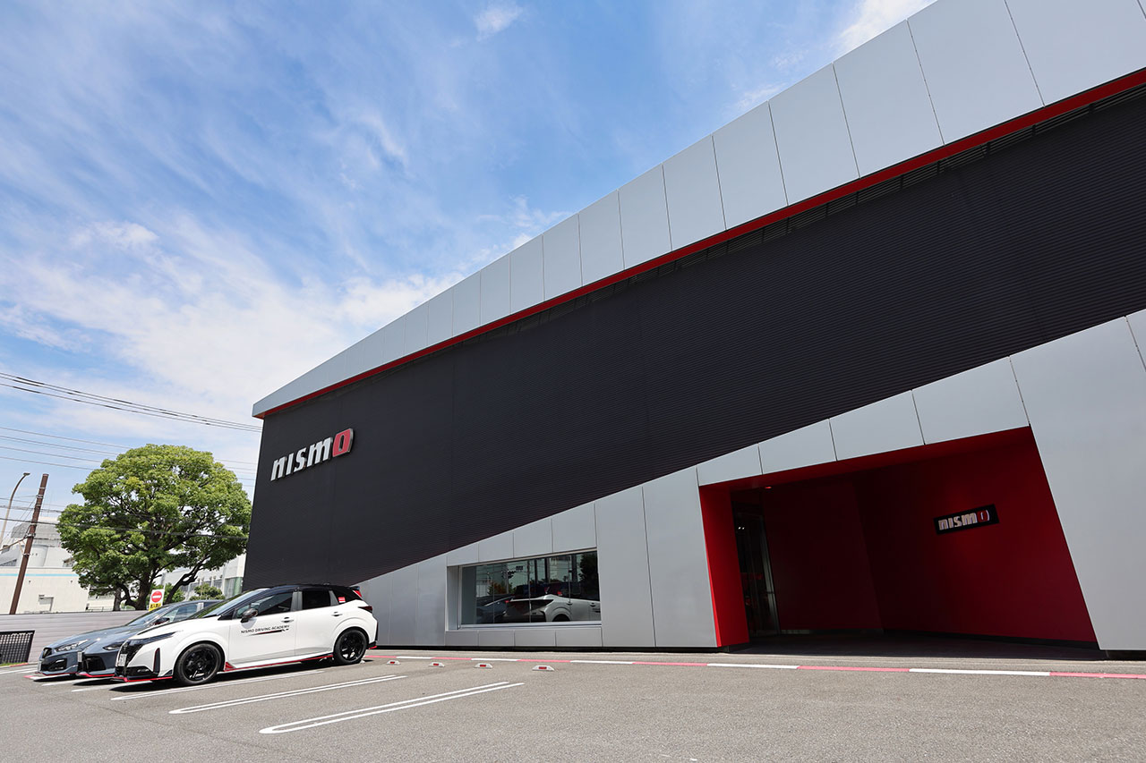 【夏のスーパーGT企画／前編】初公開！　NMC／NISMOファクトリー潜入。『ワークス』の凄みは会議にあった