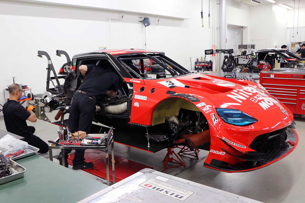 【夏のスーパーGT特集／中編】NMC／NISMOファクトリー潜入。秘密多き『シミュレーター』と心臓部の『整備場』