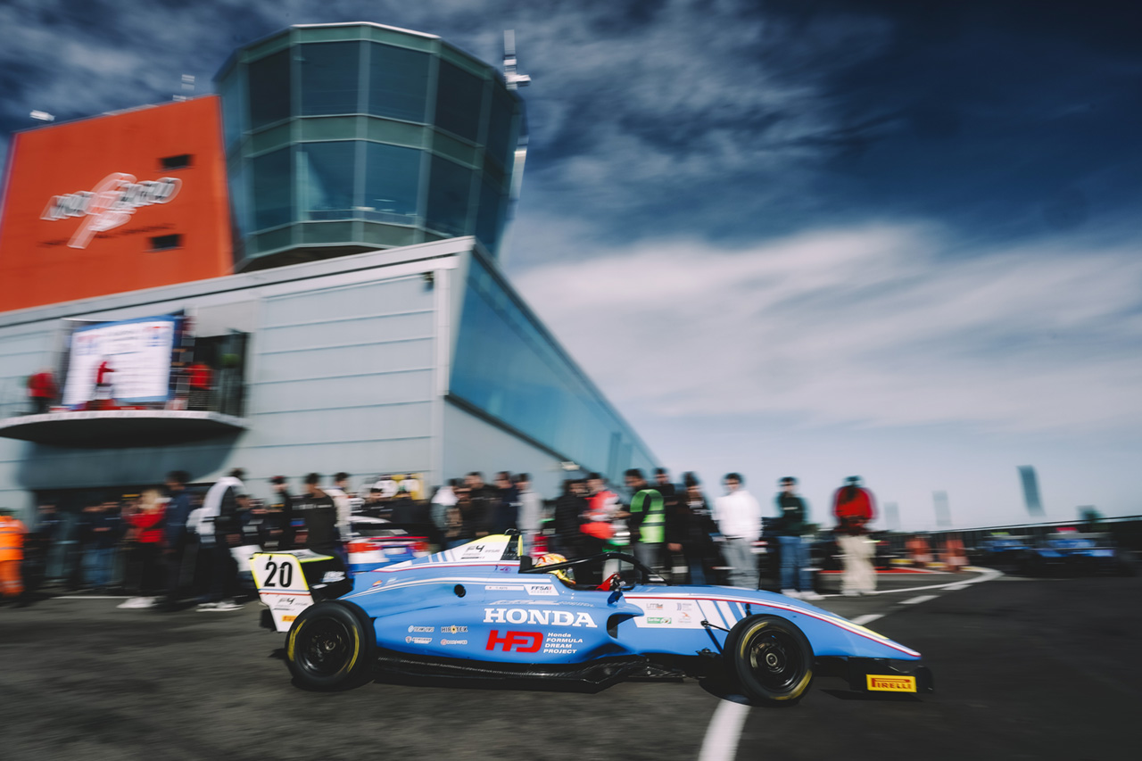 「絶対に首席」固い決意でF1目指すドライバー【ネクスト・スター Vol.2／加藤大翔 前編】