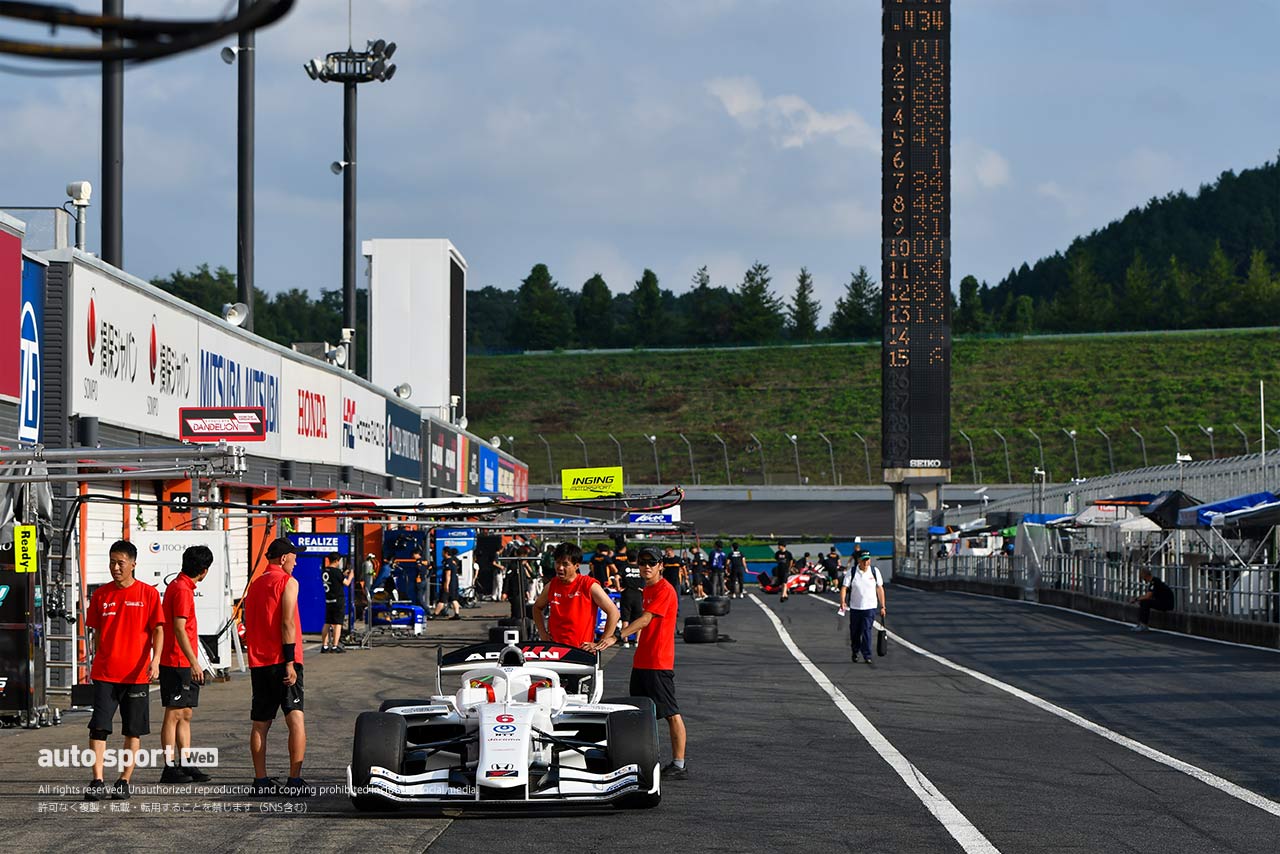 太田格之進（DOCOMO TEAM DANDELION RACING）