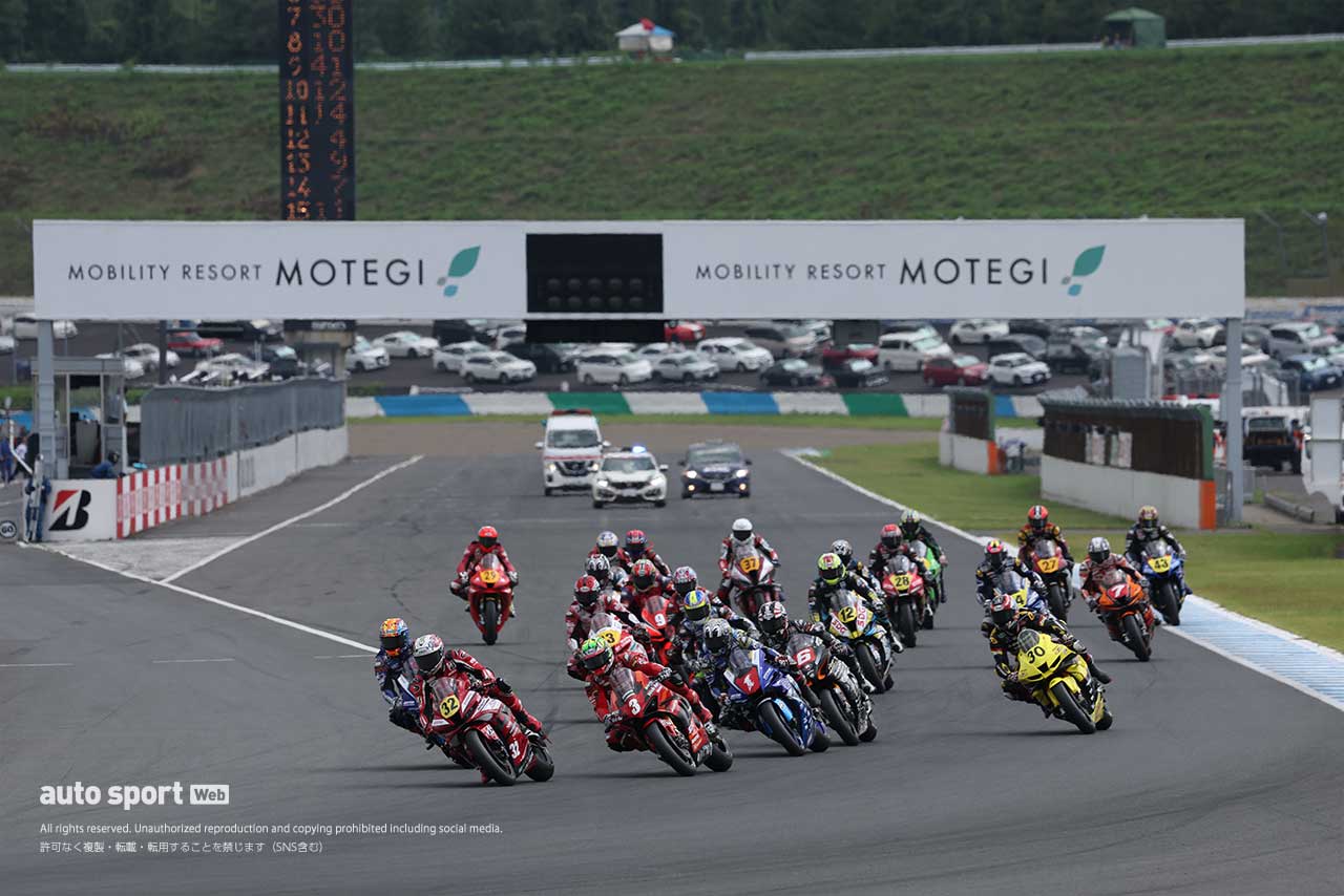 2024全日本ロード第5戦もてぎ2&4 JSB1000 決勝 スタートシーン